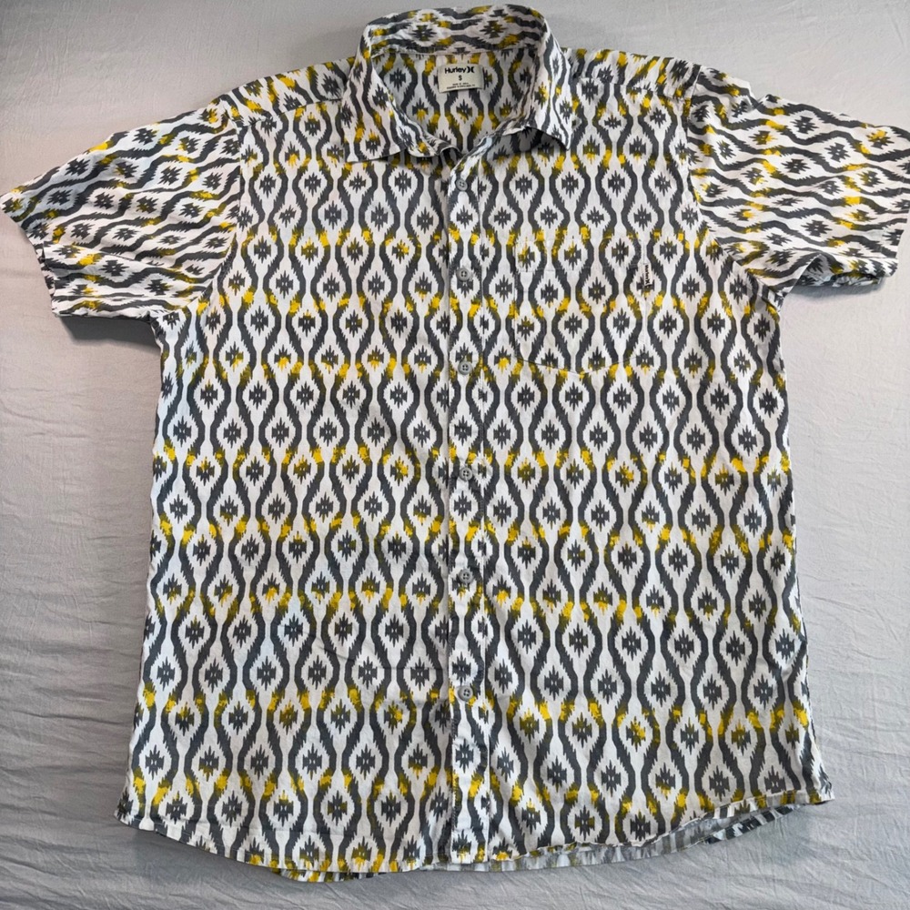 Hurley Mens Short Sleeve Button Down Shirt Grey Yellow Ikat Print MVS0005450 S